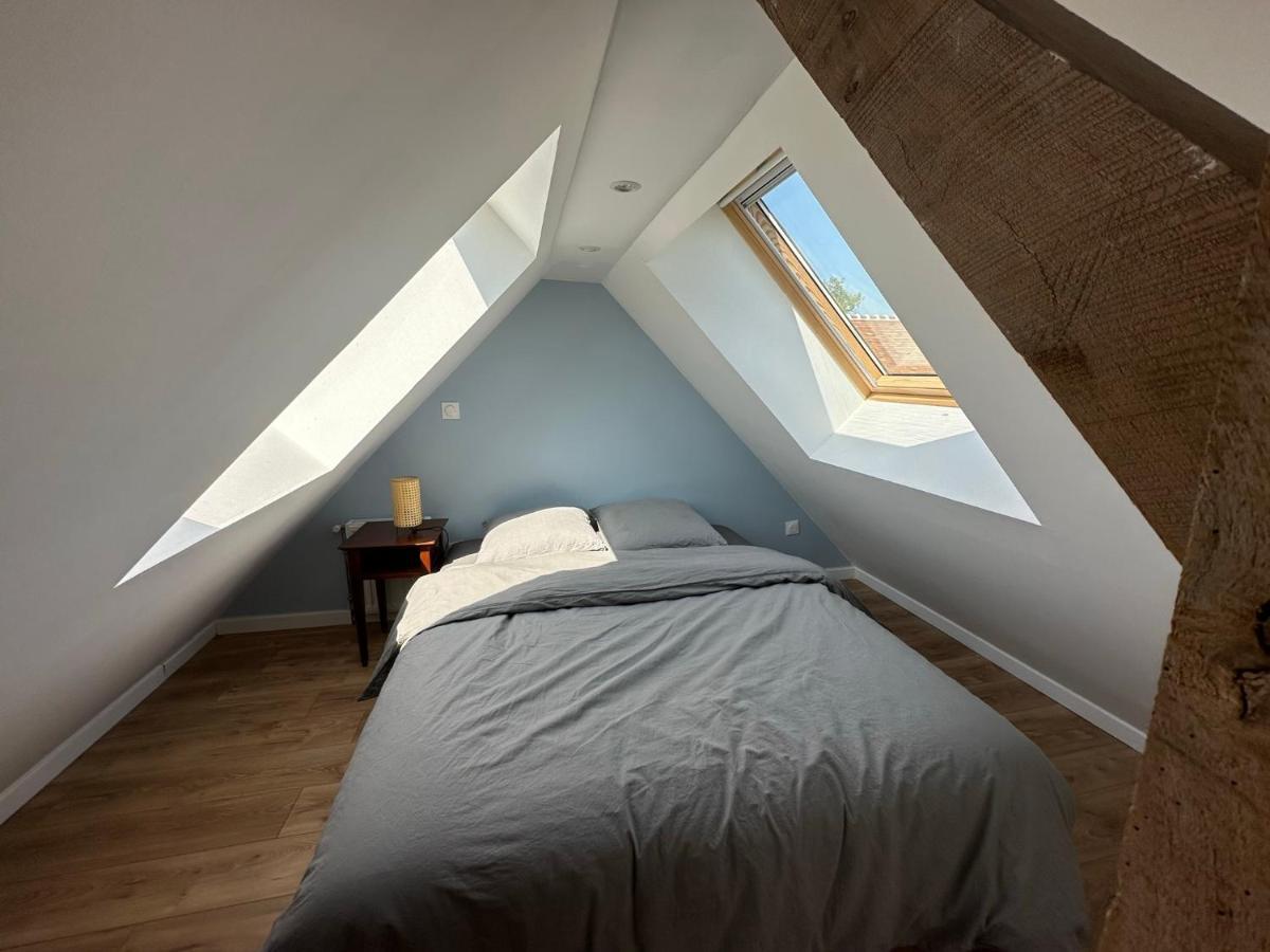 Gite Confortable Au Milieu Des Pres - La Ferme De Montigny Neauphe-Sur-Dive Exterior foto